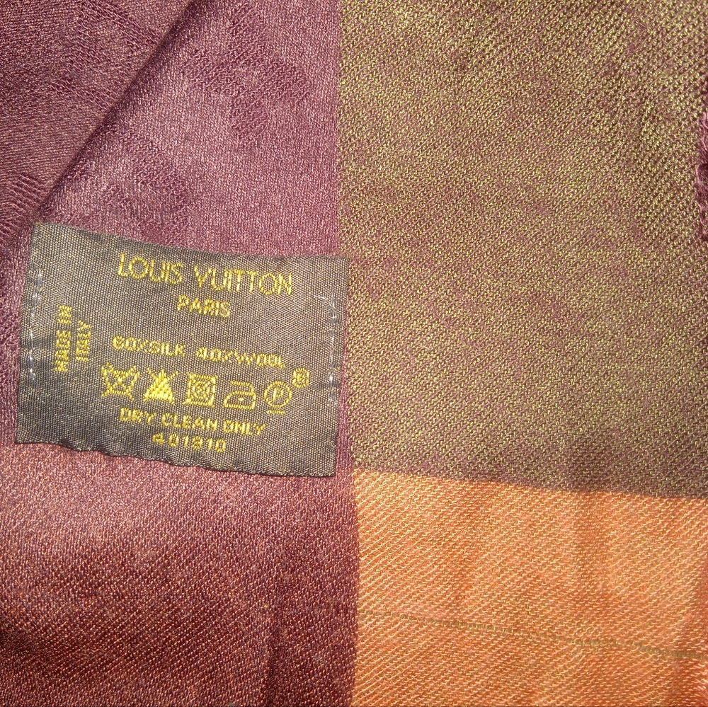 Louis Vuitton Mandarin Monogram silk/wool shaw/scarf 401910